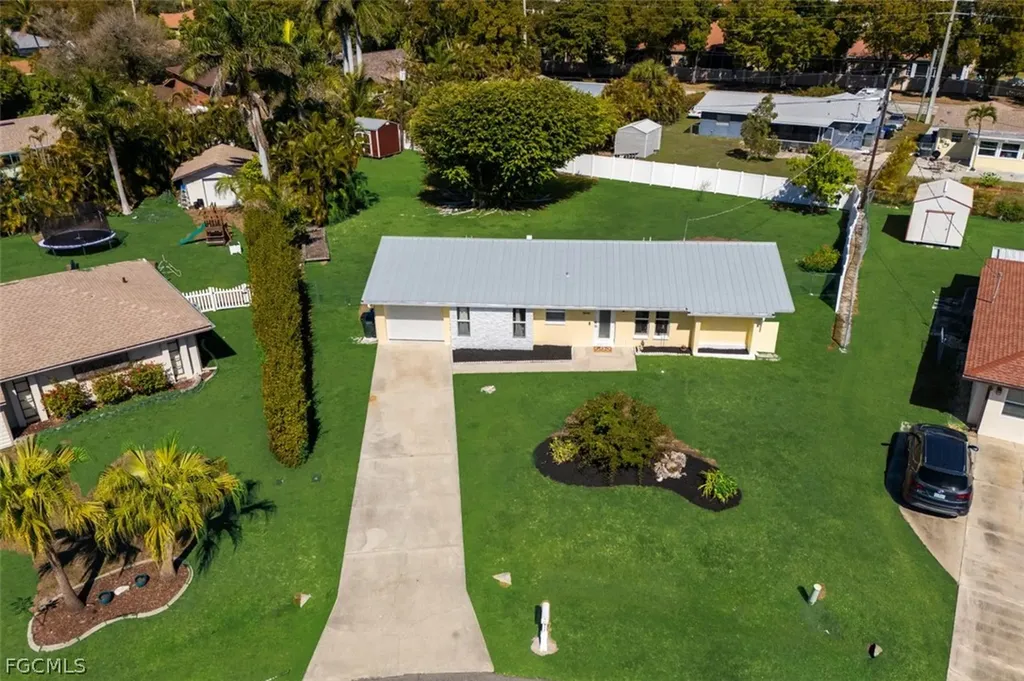 5417 Loyola Lane Fort Myers FL 33908