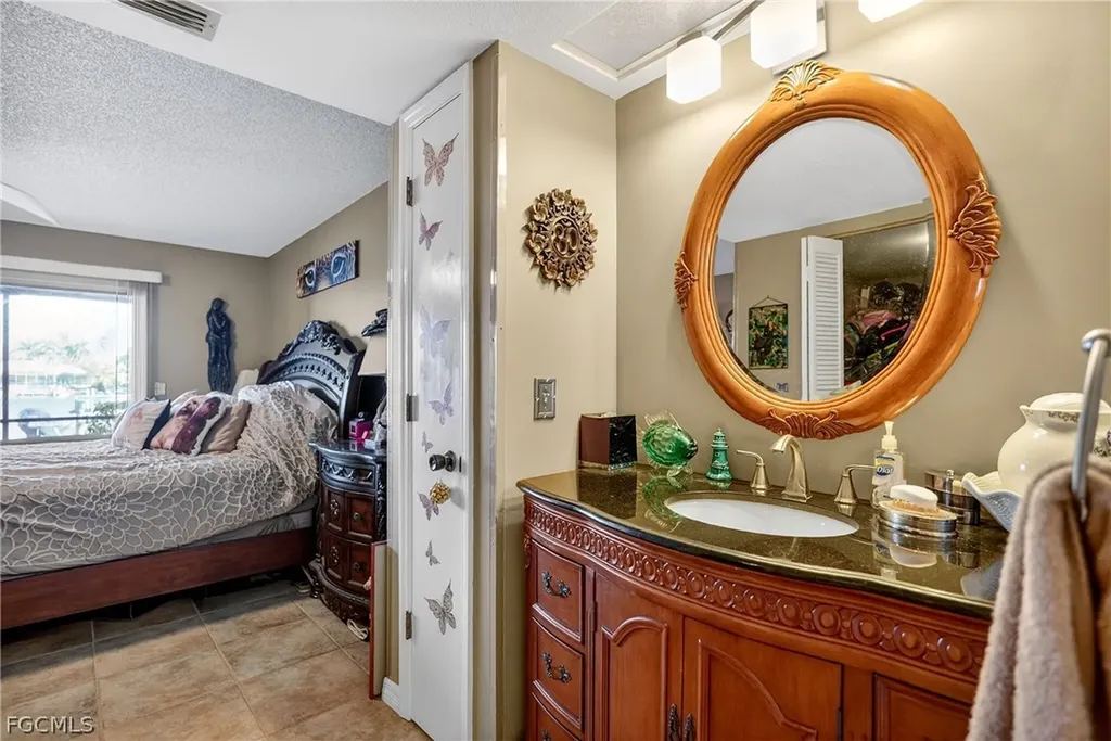 123 SW 47th Terrace Cape Coral FL 33914