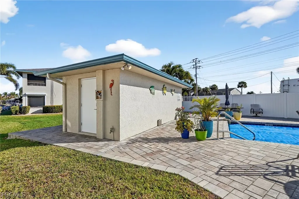 123 SW 47th Terrace Cape Coral FL 33914