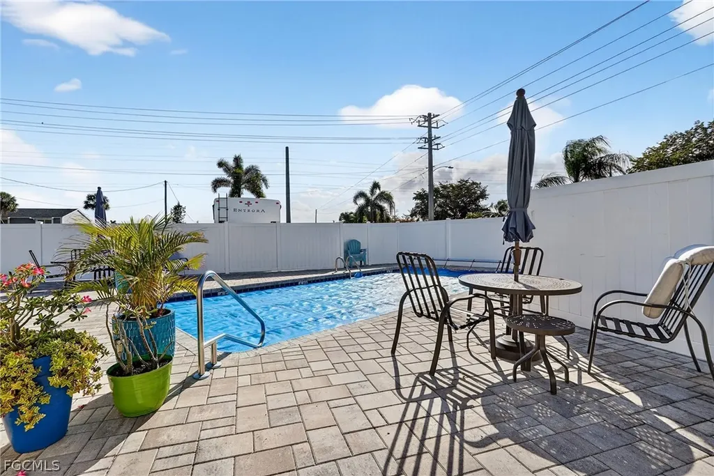 123 SW 47th Terrace Cape Coral FL 33914