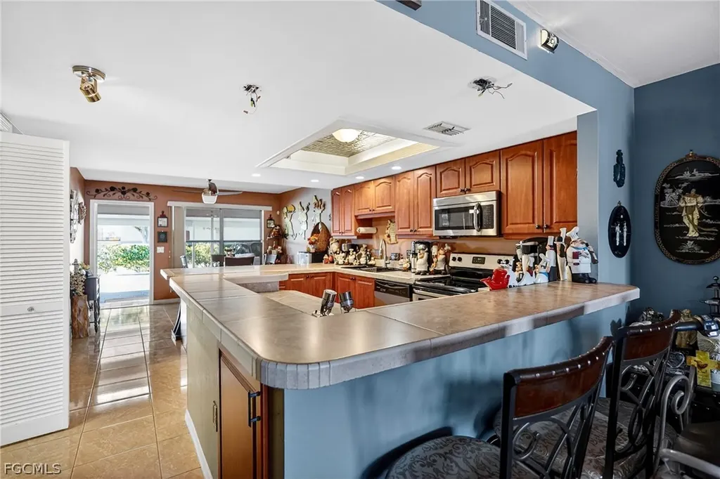 123 SW 47th Terrace Cape Coral FL 33914