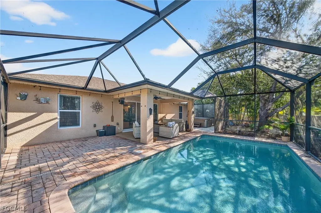 2238 NW 8th Terrace Cape Coral FL 33993
