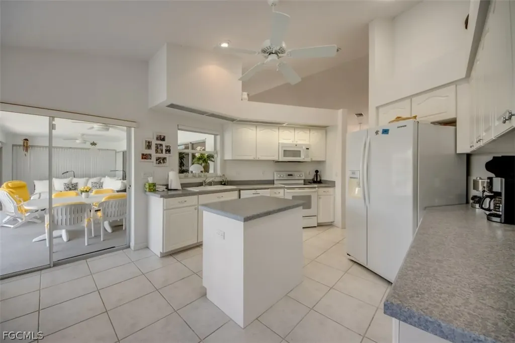 5142 SW 2nd Place Cape Coral FL 33914