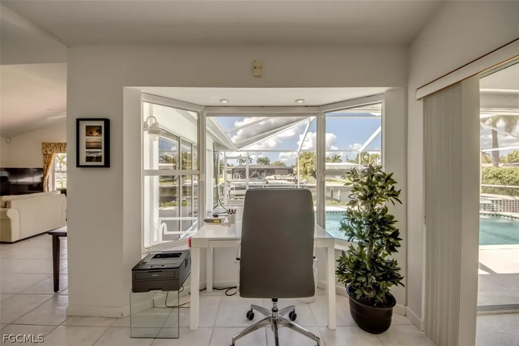 5142 SW 2nd Place Cape Coral FL 33914