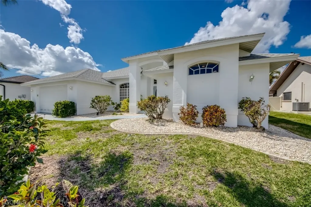 5142 SW 2nd Place Cape Coral FL 33914