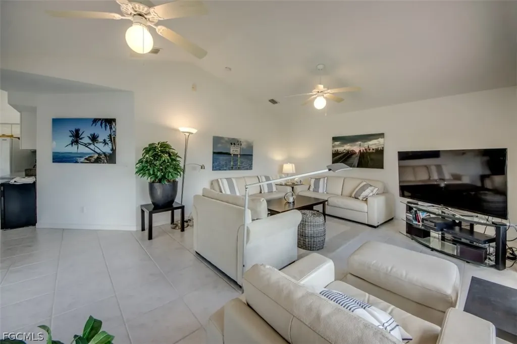 5142 SW 2nd Place Cape Coral FL 33914