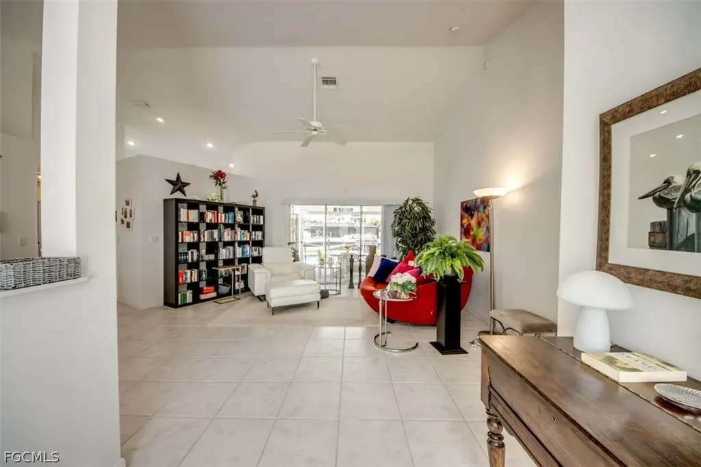 5142 SW 2nd Place Cape Coral FL 33914