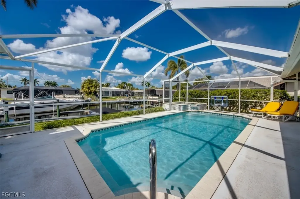 5142 SW 2nd Place Cape Coral FL 33914