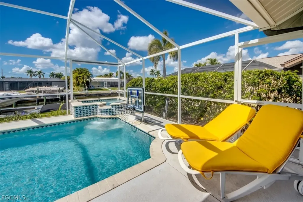 5142 SW 2nd Place Cape Coral FL 33914