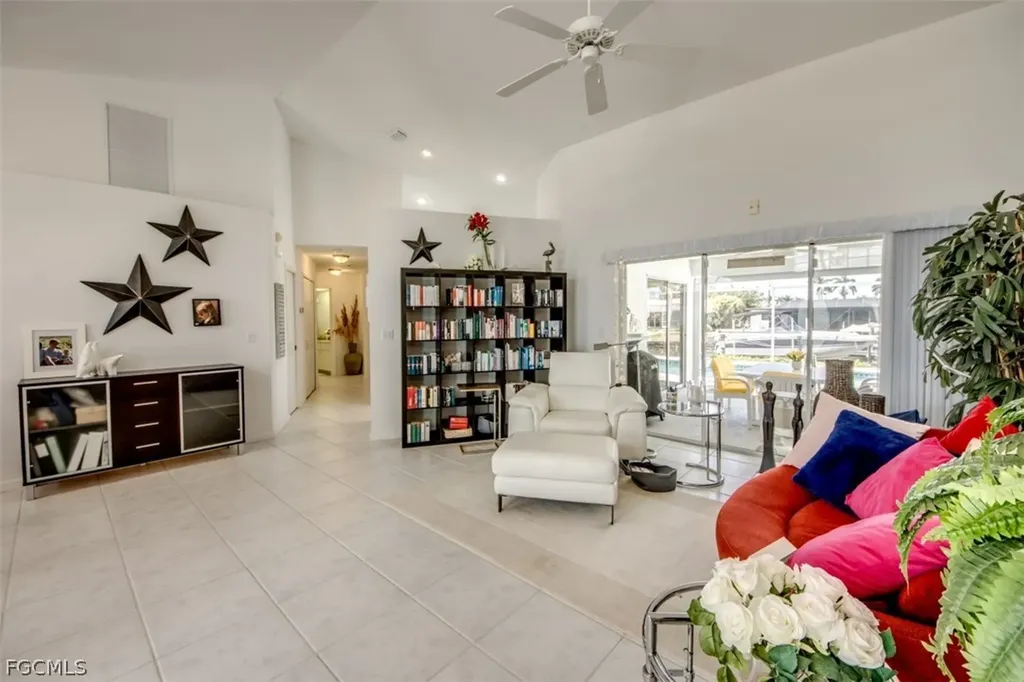 5142 SW 2nd Place Cape Coral FL 33914
