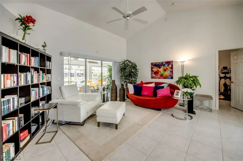 5142 SW 2nd Place Cape Coral FL 33914