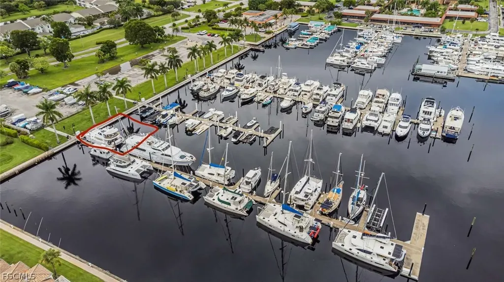 525 Newport Drive Naples FL 34114
