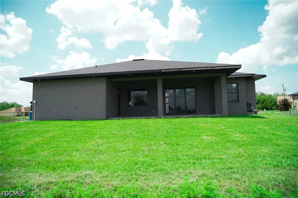 812 Chapel Avenue Lehigh Acres FL 33971