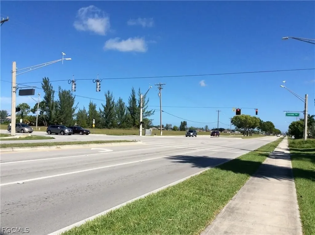 3706 Chiquita Boulevard S Cape Coral FL 33914