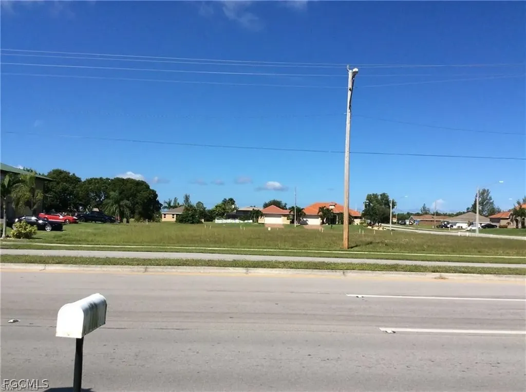 3706 Chiquita Boulevard S Cape Coral FL 33914