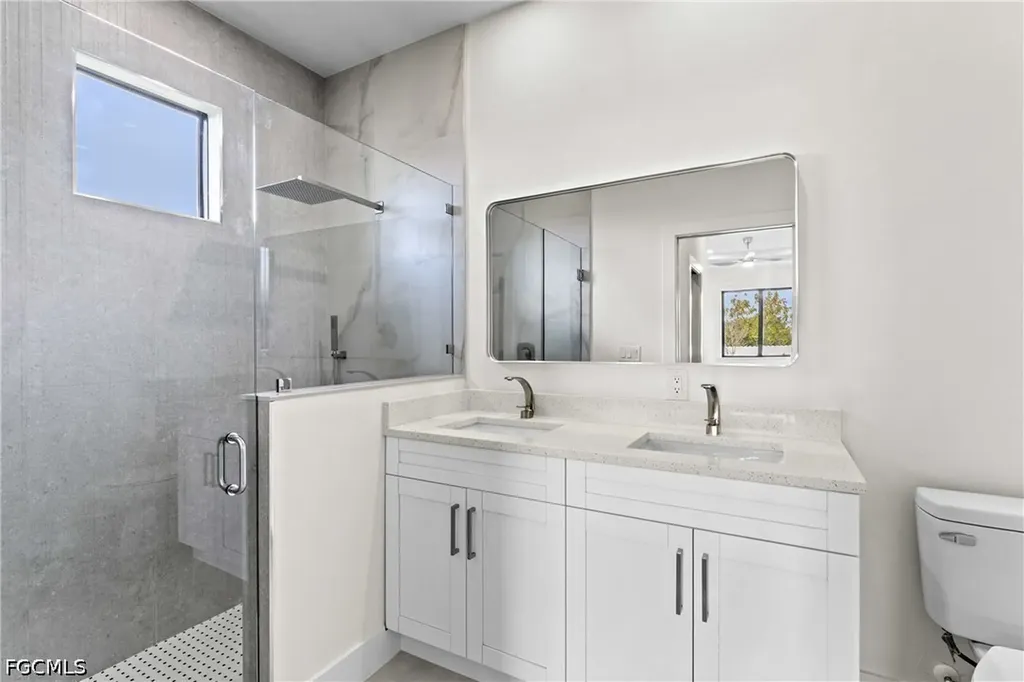 923 NE 17th Terrace Cape Coral FL 33909