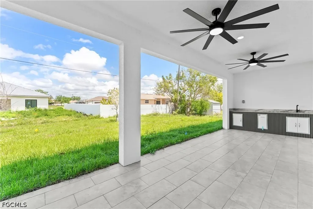 923 NE 17th Terrace Cape Coral FL 33909
