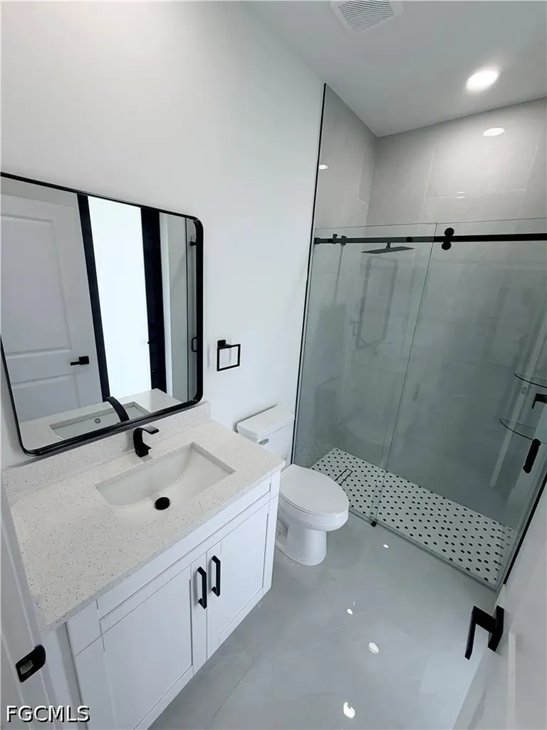 822 NE 19th Street Cape Coral FL 33909