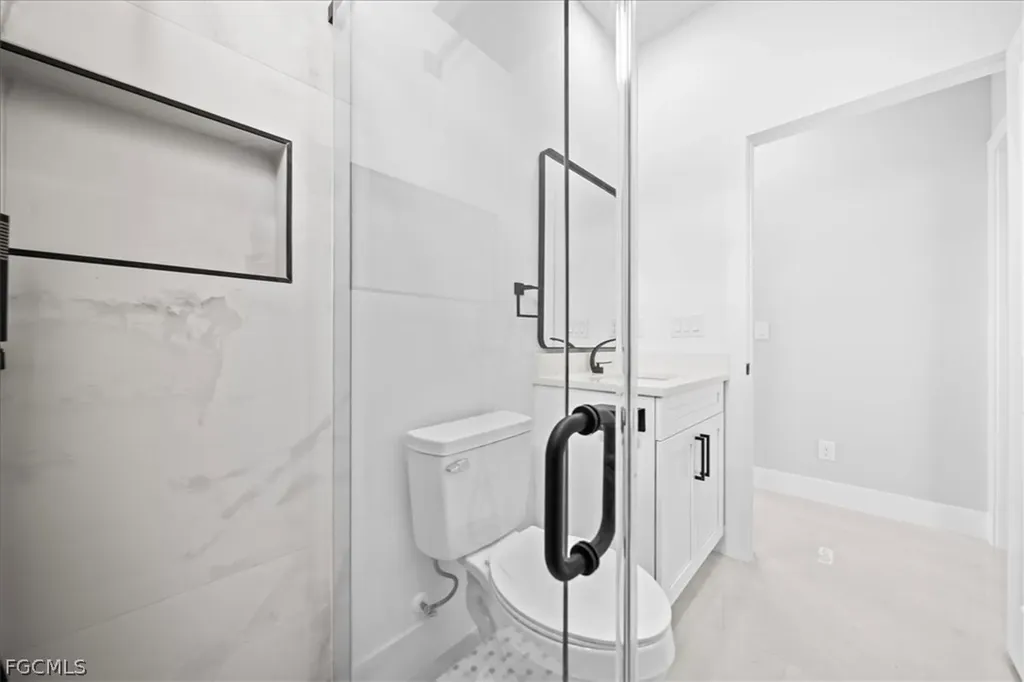 822 NE 19th Street Cape Coral FL 33909