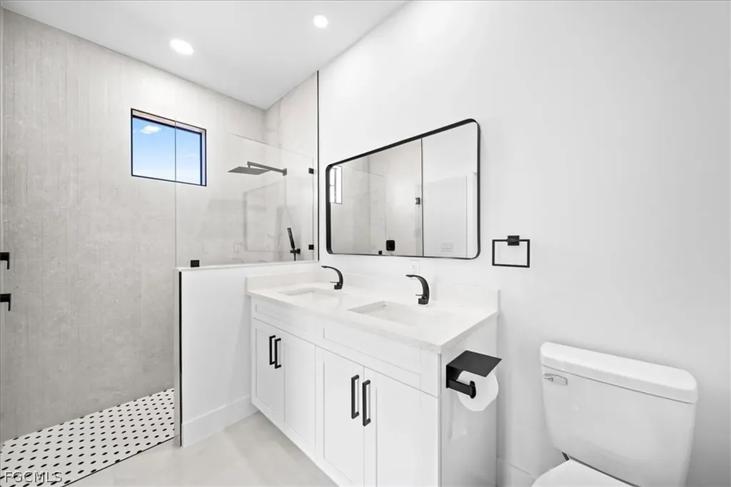822 NE 19th Street Cape Coral FL 33909