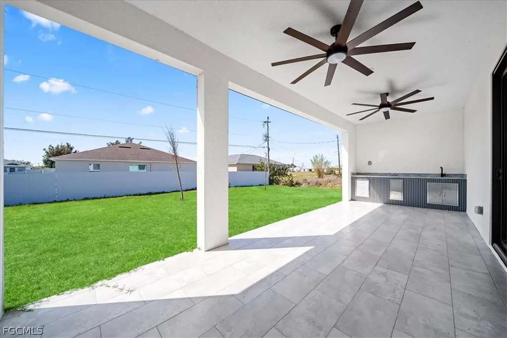 822 NE 19th Street Cape Coral FL 33909