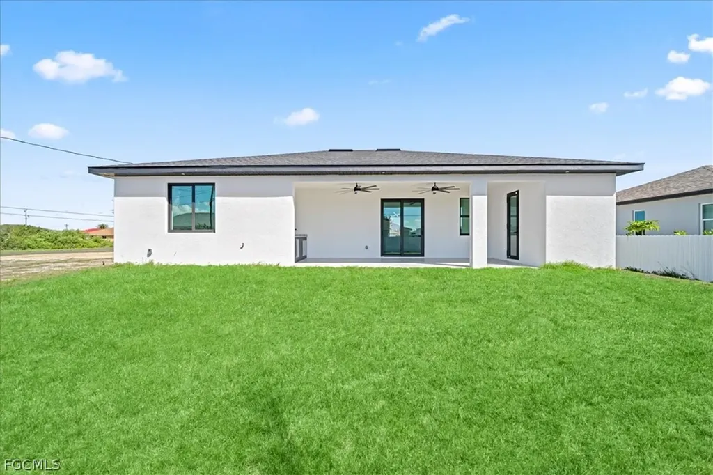 822 NE 19th Street Cape Coral FL 33909