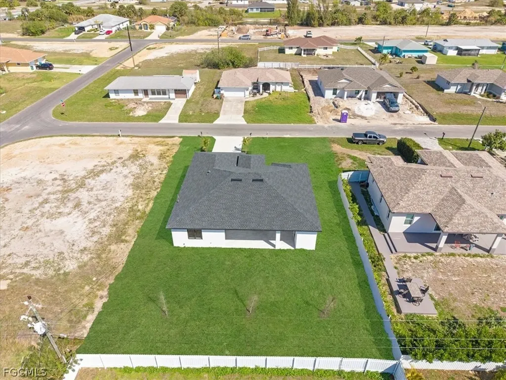 822 NE 19th Street Cape Coral FL 33909