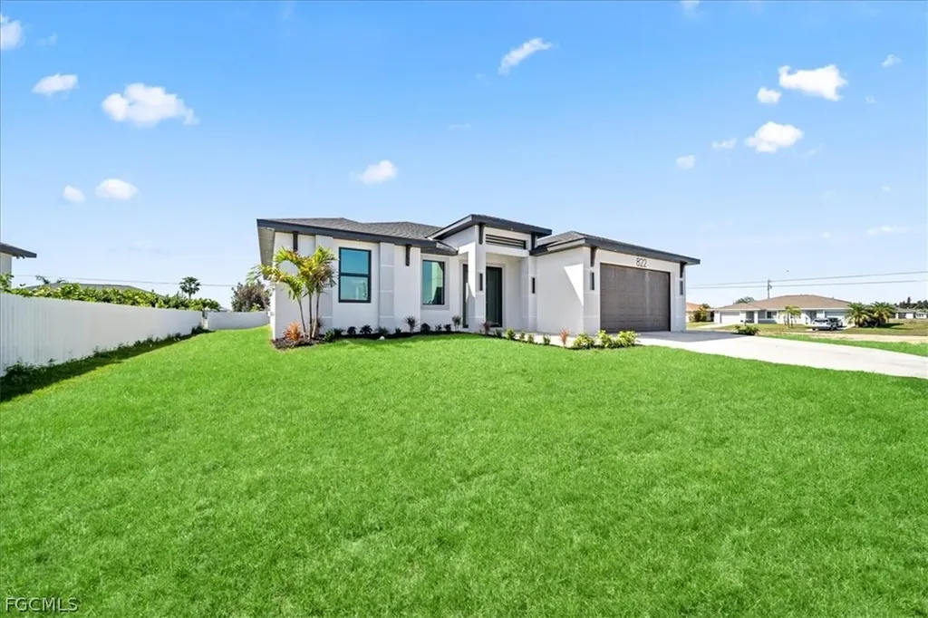 822 NE 19th Street Cape Coral FL 33909