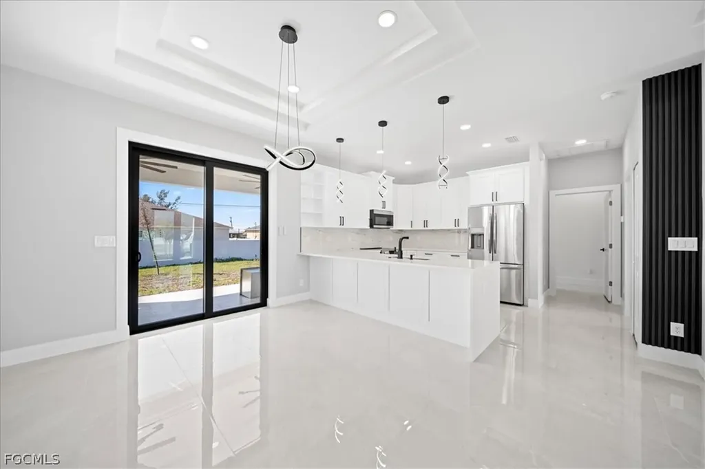 822 NE 19th Street Cape Coral FL 33909