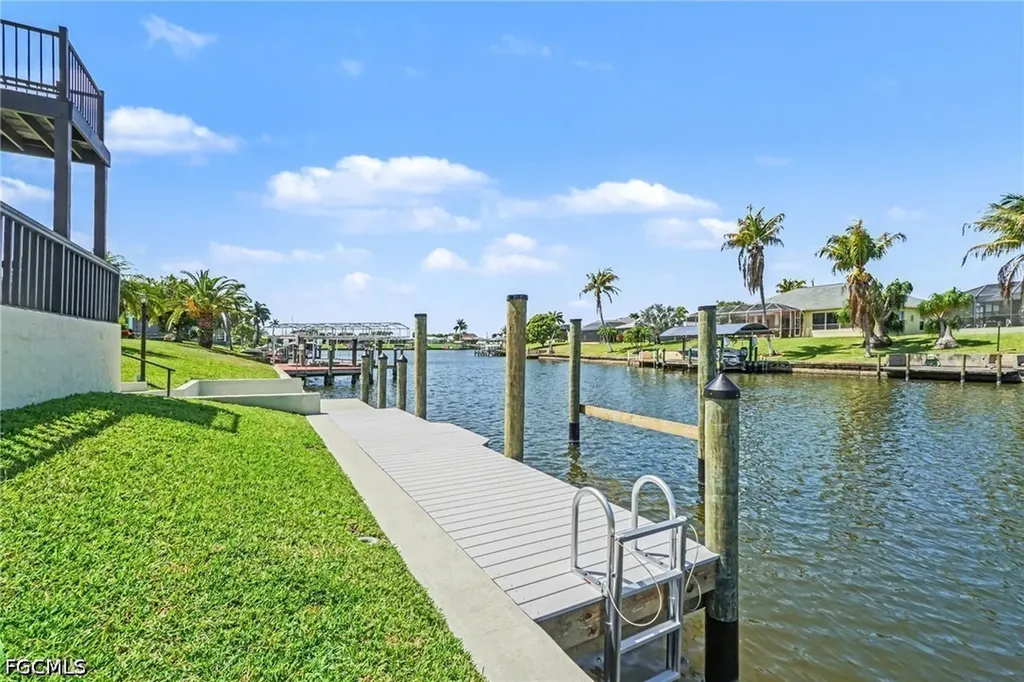 3104 SE 6th Avenue Cape Coral FL 33904