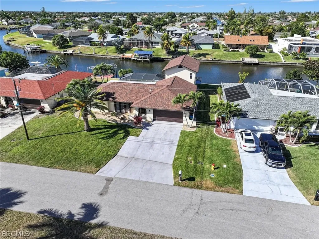 3104 SE 6th Avenue Cape Coral FL 33904