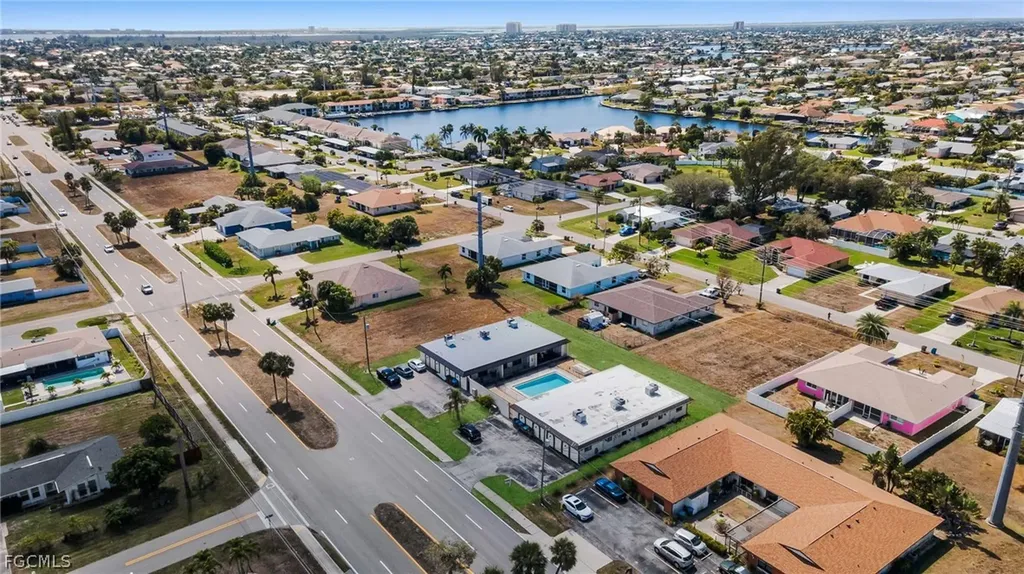 4516 Santa Barbara Boulevard Cape Coral FL 33914