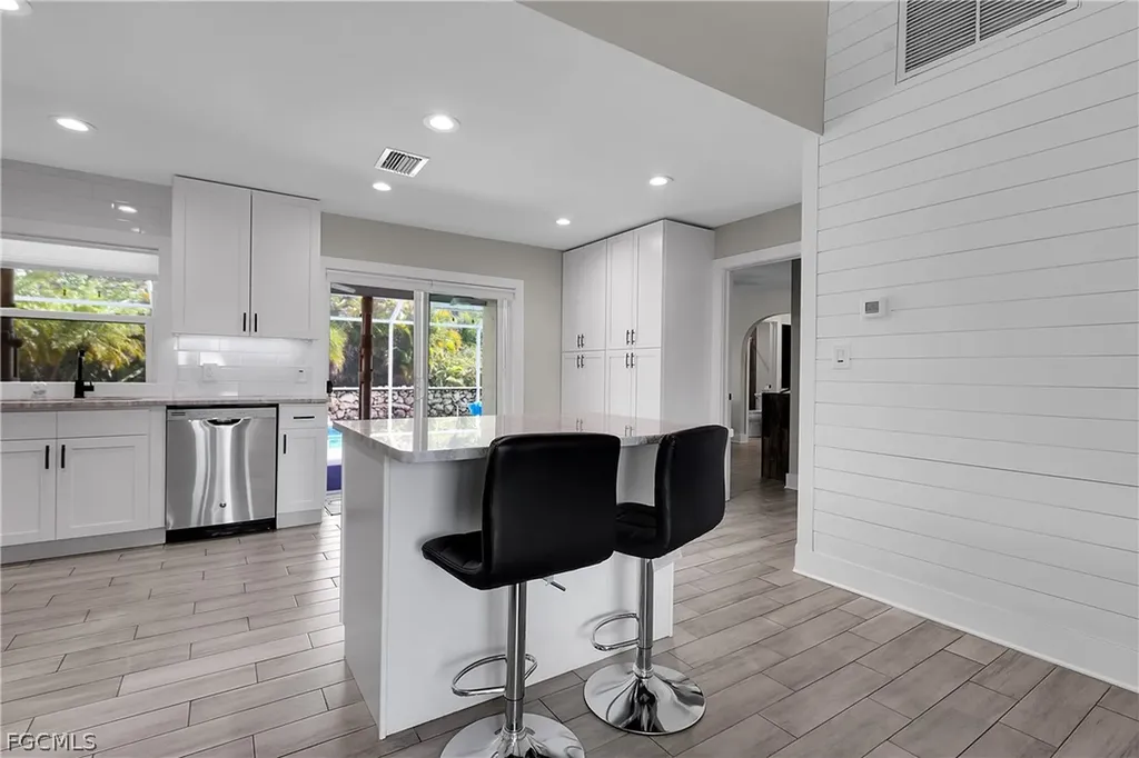 4013 SW 2nd Place Cape Coral FL 33914