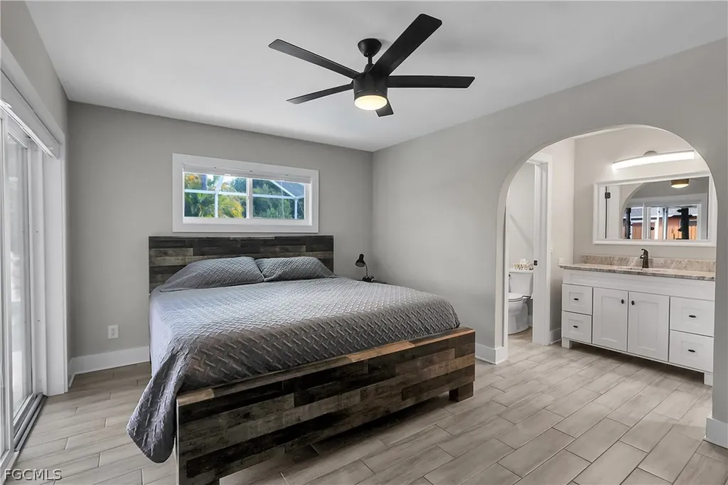 4013 SW 2nd Place Cape Coral FL 33914
