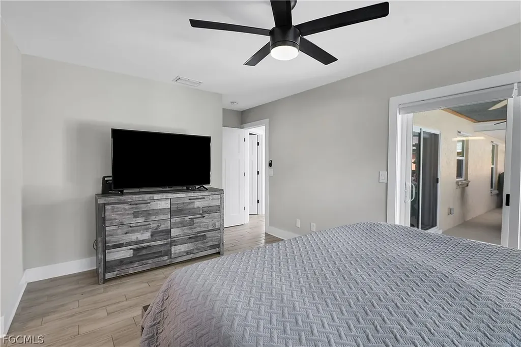 4013 SW 2nd Place Cape Coral FL 33914