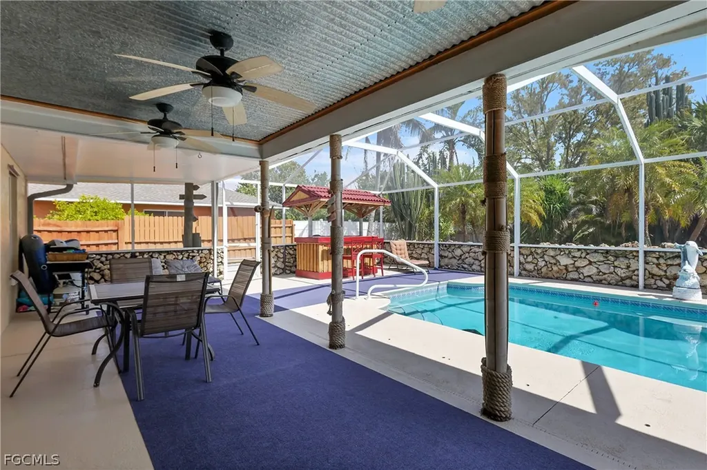 4013 SW 2nd Place Cape Coral FL 33914