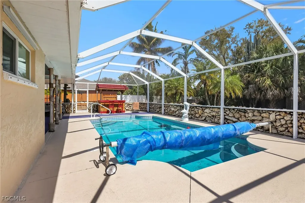 4013 SW 2nd Place Cape Coral FL 33914