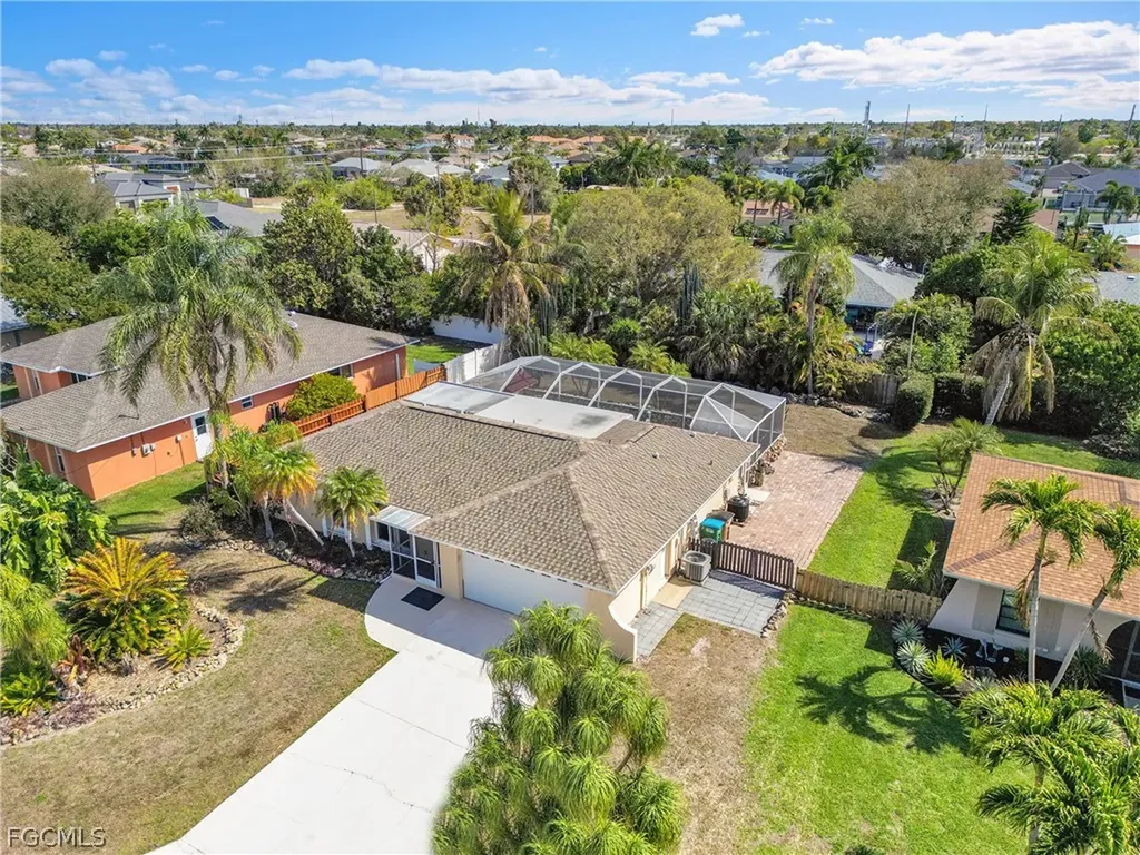 4013 SW 2nd Place Cape Coral FL 33914
