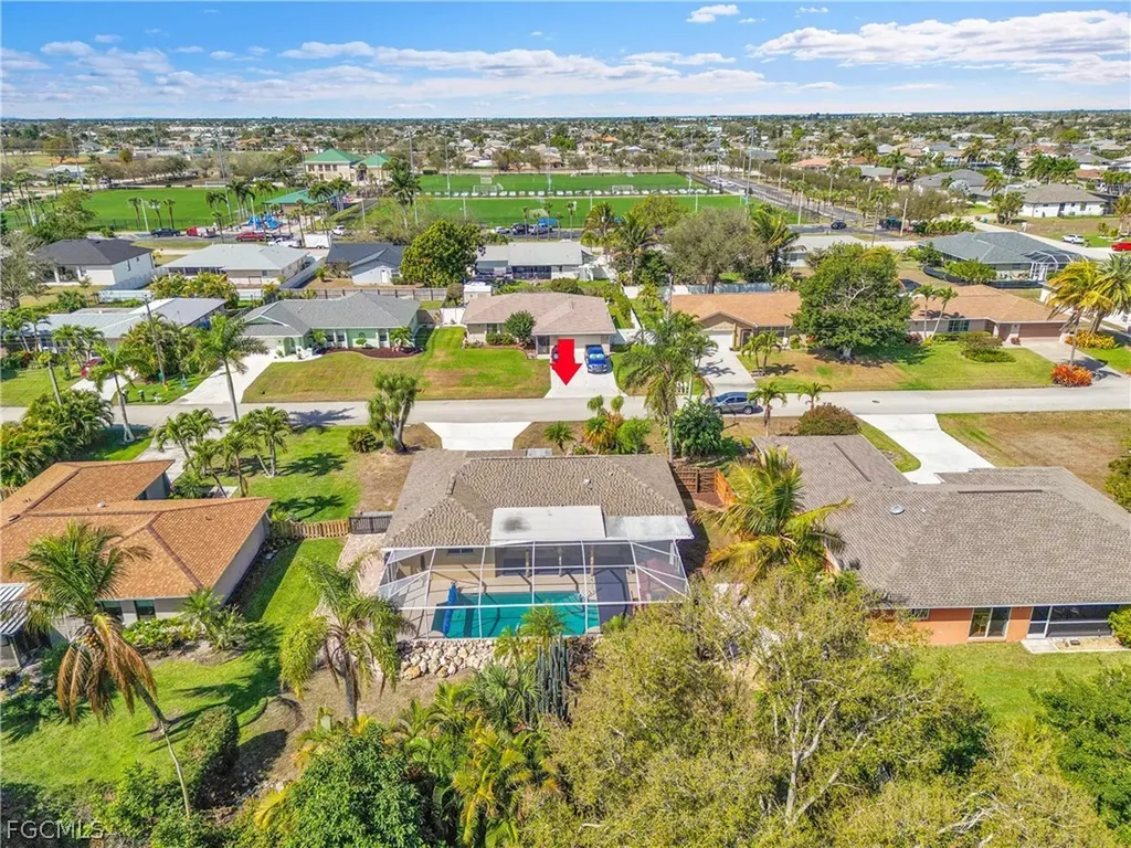 4013 SW 2nd Place Cape Coral FL 33914