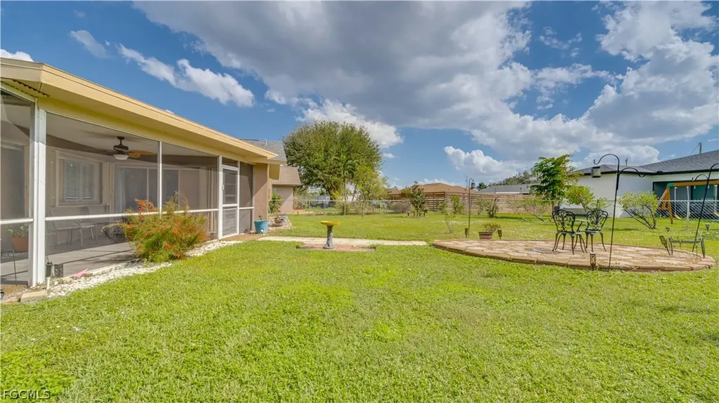 1128 SE 29th Terrace Cape Coral FL 33904