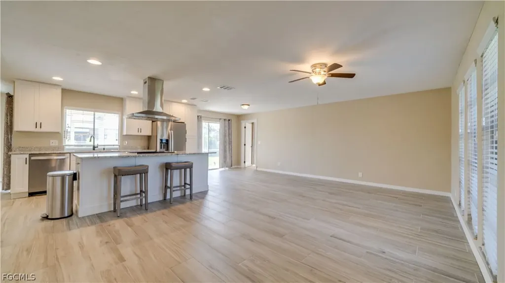 1128 SE 29th Terrace Cape Coral FL 33904