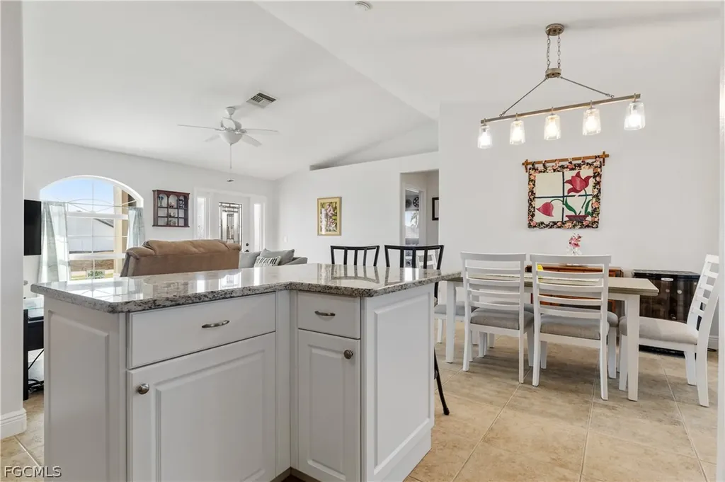 1640 NW 31st Avenue Cape Coral FL 33993