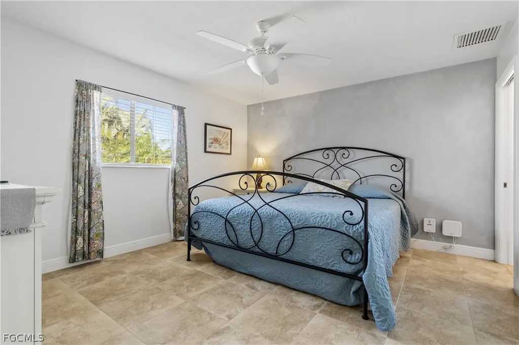 1640 NW 31st Avenue Cape Coral FL 33993