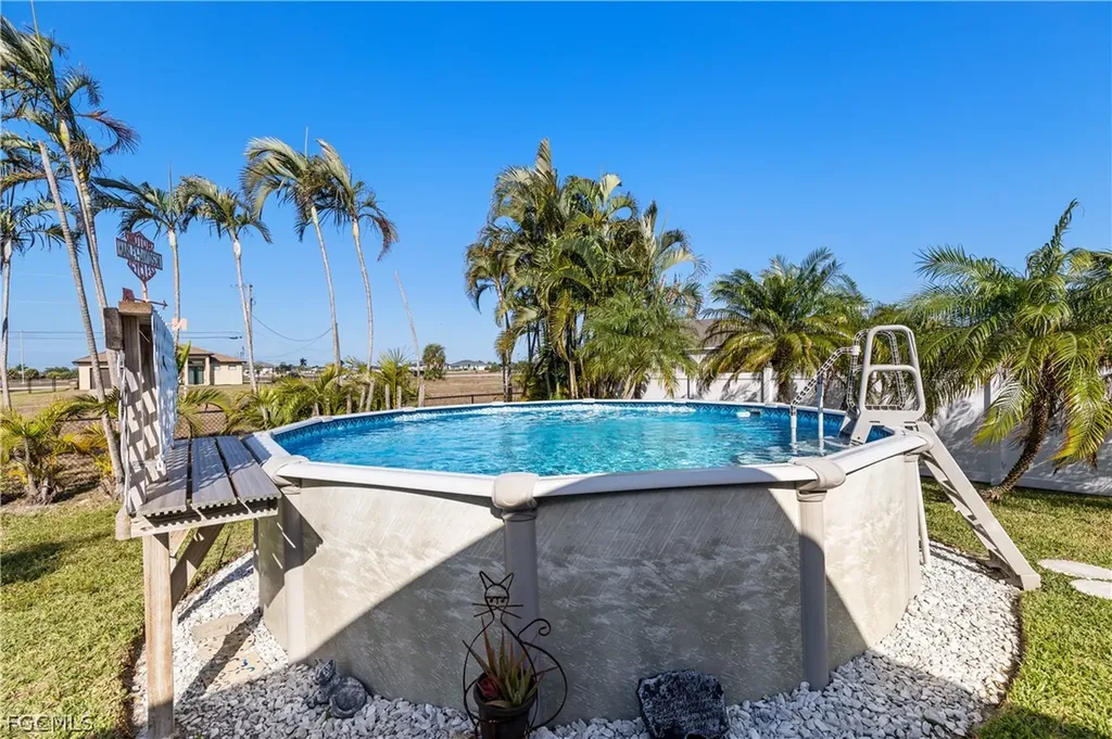 1640 NW 31st Avenue Cape Coral FL 33993