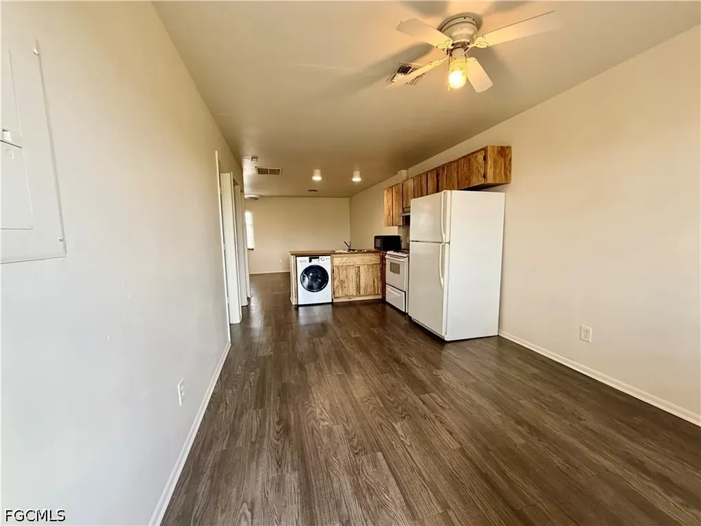 1606 Andalusia Boulevard Cape Coral FL 33909