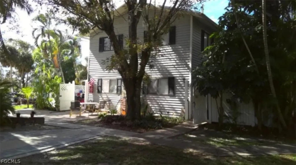 7752 Tamara Lee Court Fort Myers FL 33907