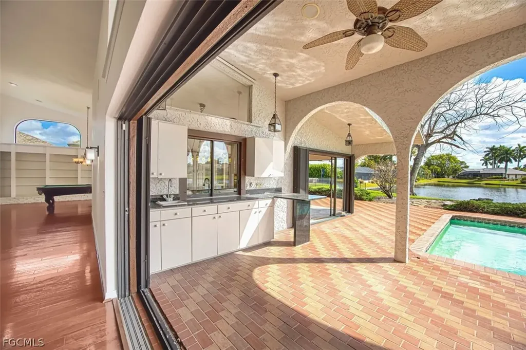 6896 Erin Marie Court Fort Myers FL 33919