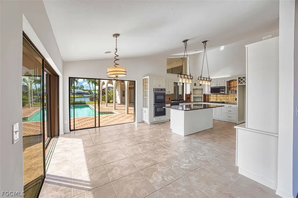 6896 Erin Marie Court Fort Myers FL 33919