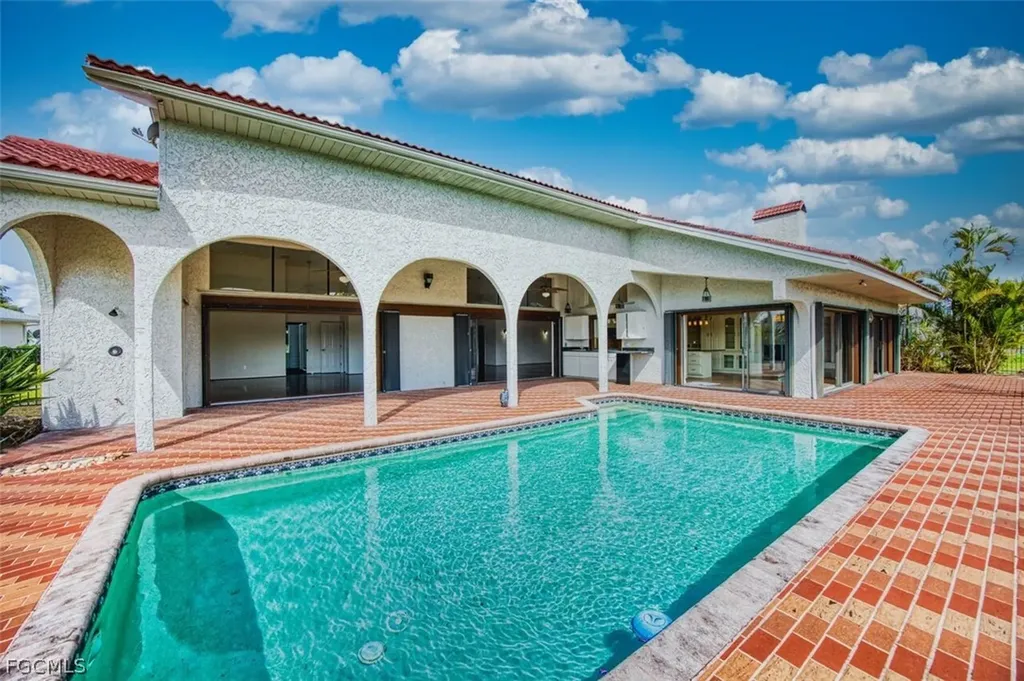 6896 Erin Marie Court Fort Myers FL 33919