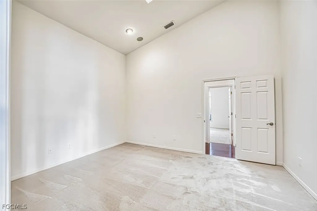 6896 Erin Marie Court Fort Myers FL 33919